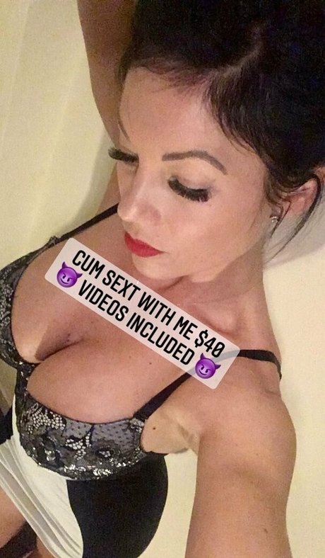 Naken lekkede OnlyFans-bilde av Britishbethany