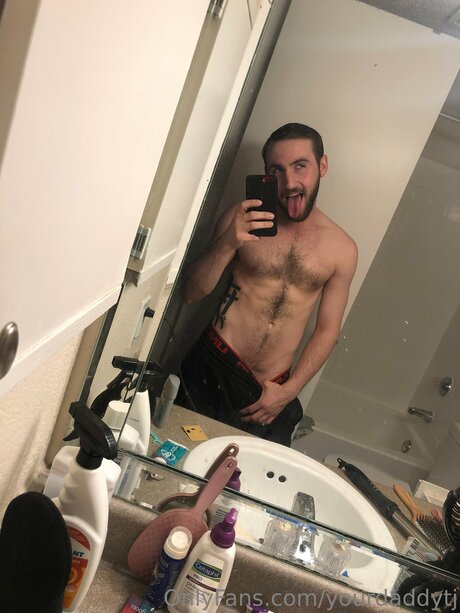 Alaston vuotanut OnlyFans-kuva Yourdaddytj