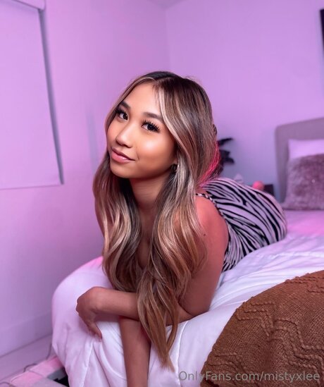 Nacktes geleaktes OnlyFans-Foto von Mistyxlee