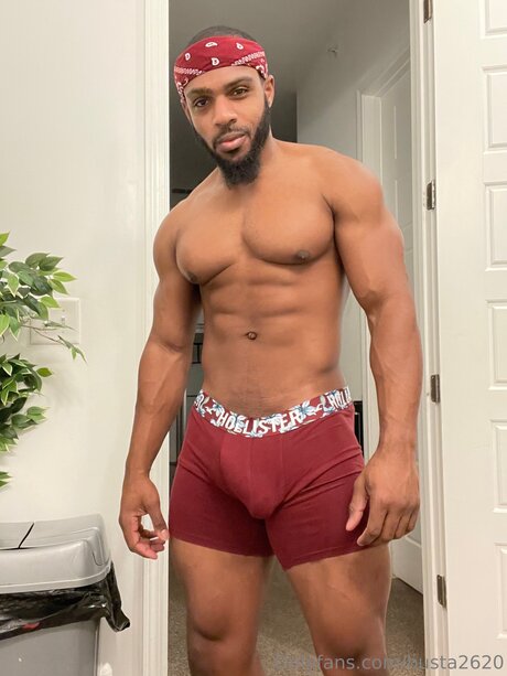 Naken läckt OnlyFans-bild av Busta2620
