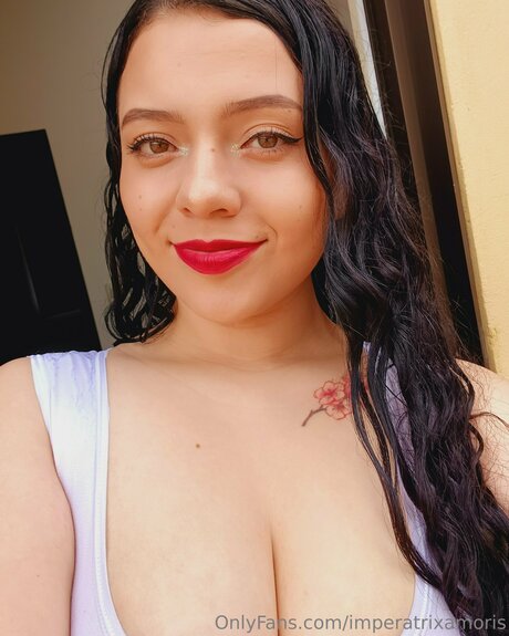 Naken läckt OnlyFans-bild av Mommy Nextdoor
