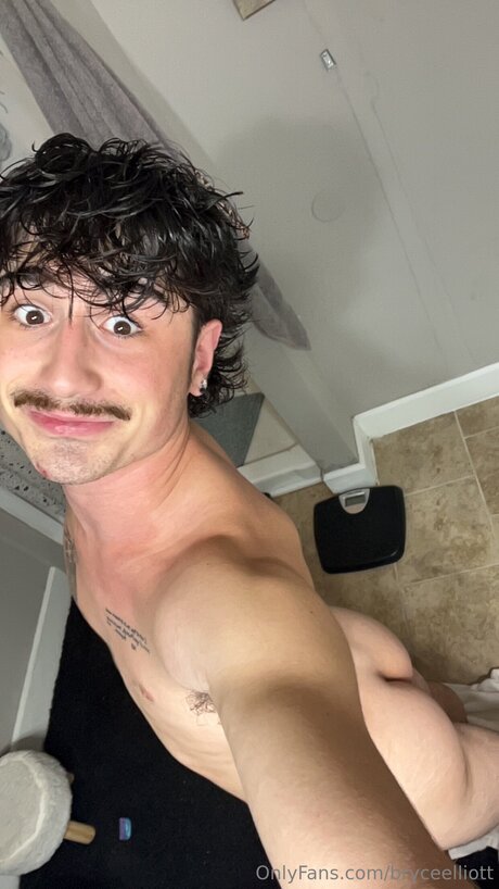Nahá fotka uniklých OnlyFans od Badboybruno1