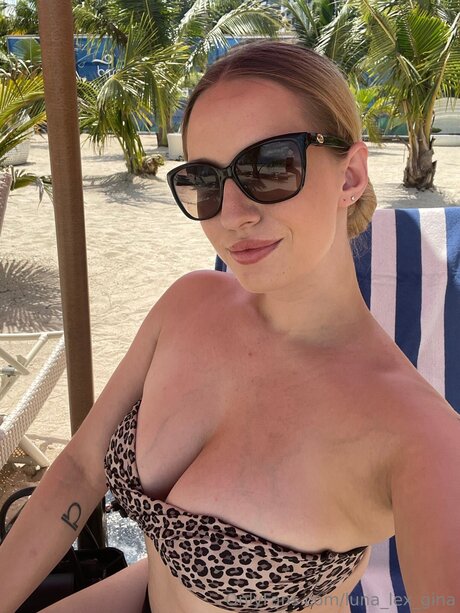 Nahá fotka uniklých OnlyFans od Luna Lex Gina