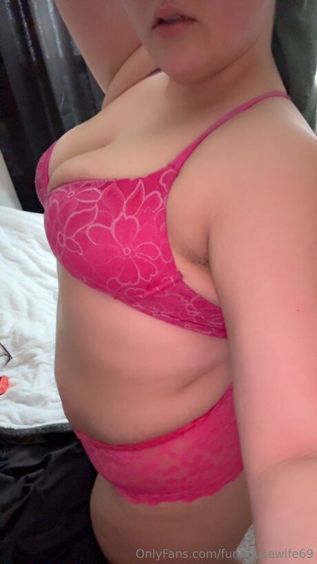 Funhousewife69