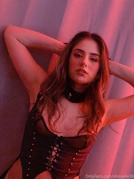 Nahá fotka uniklých OnlyFans od Ohnoelle38