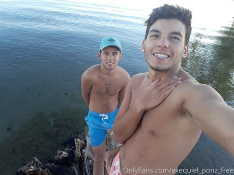 Nøgent lækket OnlyFans-billede af Exequiel Ponz Free