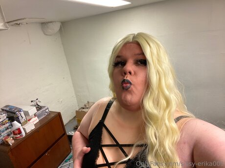 Sissy Erika001