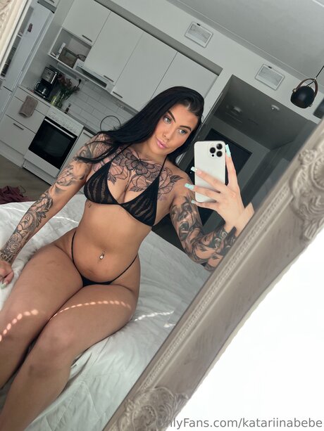 Naken lekkede OnlyFans-bilde av Katariinabebe
