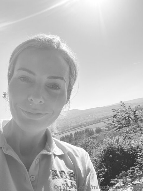 Alaston vuotanut OnlyFans-kuva Misscharlotteruddy