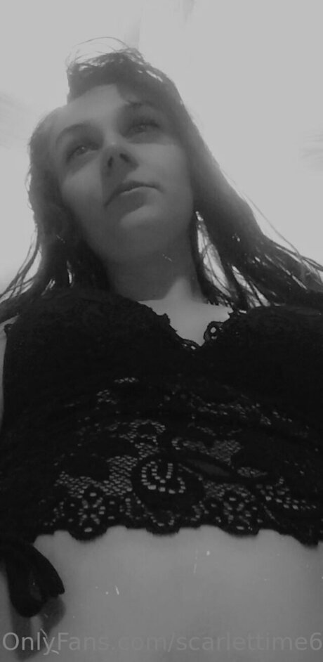 Foto di nudo di fuga di OnlyFans di Scarlettime69