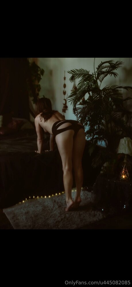 Nagie wyciekłe zdjęcie OnlyFans od Suburbanbrunette