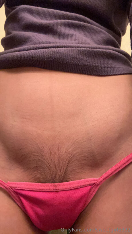 Naakte gelekte OnlyFans-foto van Sweetgirl6932