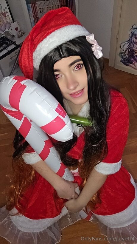 Julyett4
