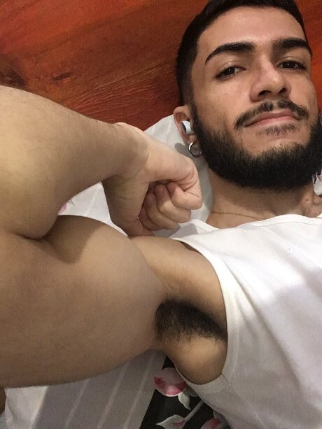 Обнаженная фотография утечки OnlyFans от Calsiffer