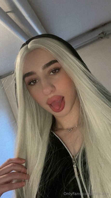 Nahá fotka uniklých OnlyFans od Aisha Khalifa