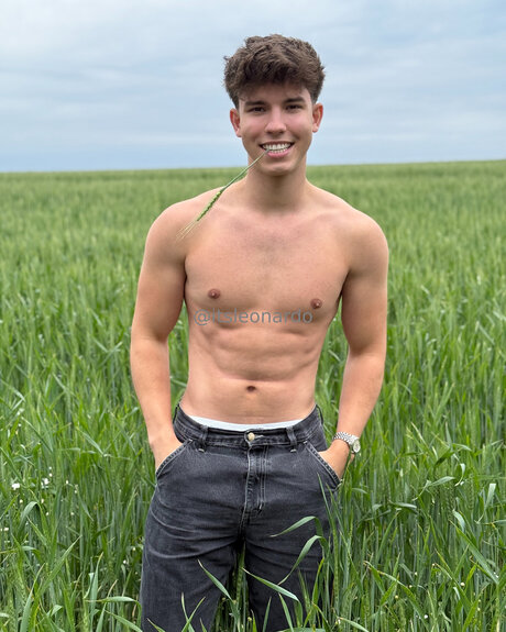 Naken lekkede OnlyFans-bilde av Its Leonardo