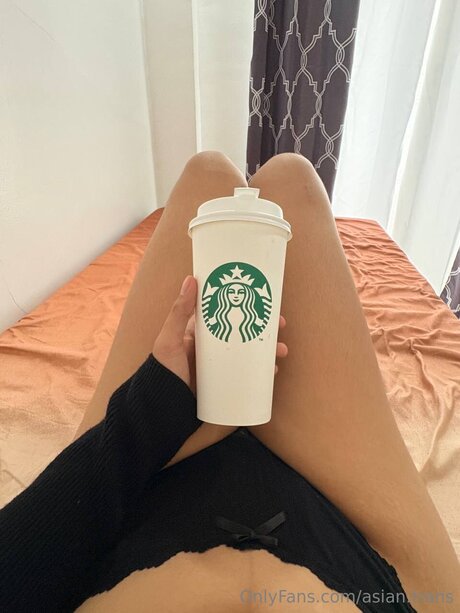 Nahá fotka uniklých OnlyFans od Asian Trans