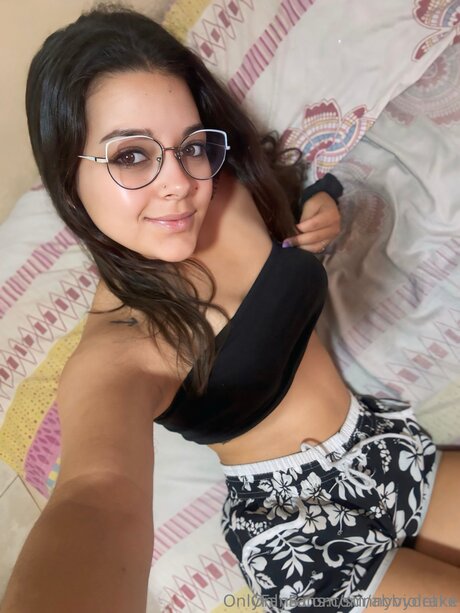 Naken lekkede OnlyFans-bilde av Abbydrake