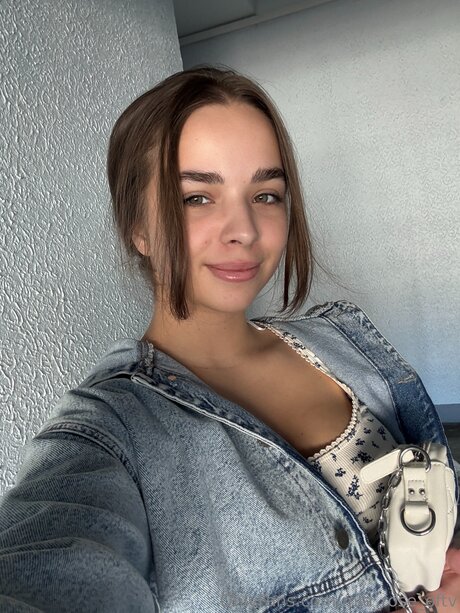 Mia Rose Oftv