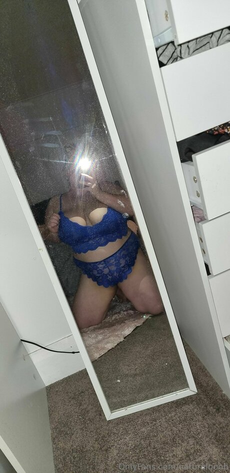 Naken lekkede OnlyFans-bilde av Naturalboob