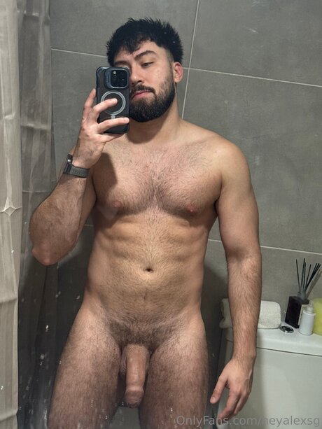 Nahá fotka uniklých OnlyFans od Heyalexsg