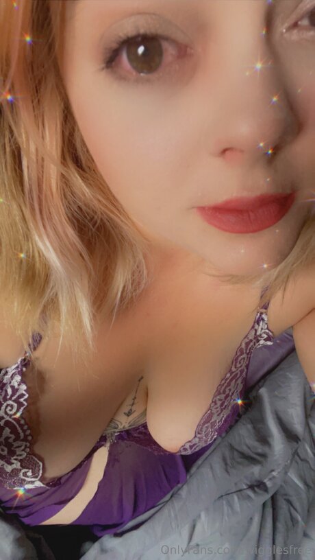 Naken lekkede OnlyFans-bilde av Wigglesfree