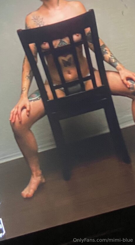 Foto nua vazada do OnlyFans de Mimi Blue