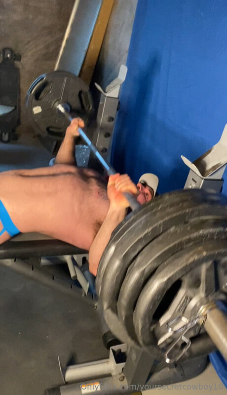 Naken läckt OnlyFans-bild av Yoursecretcowboy10