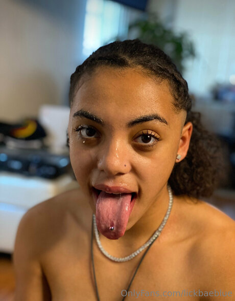 Nahá fotka uniklých OnlyFans od Lickbaeblue