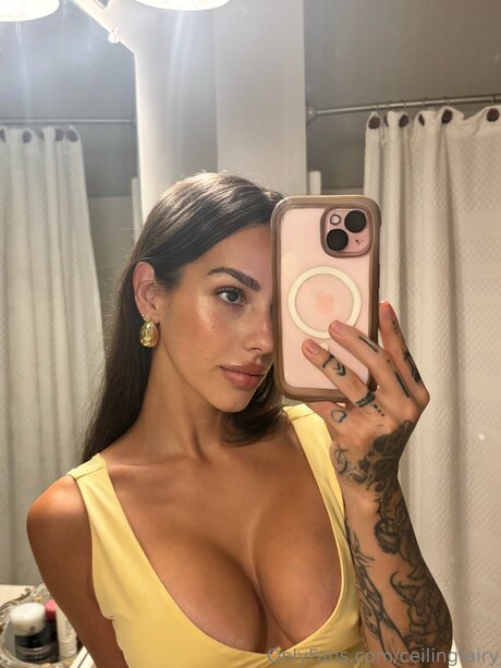 Naken lekkede OnlyFans-bilde av Ceilingfairy