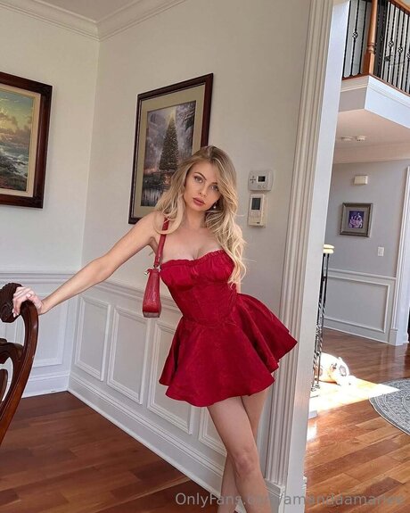 Naken läckt OnlyFans-bild av Bellaamarieeeee