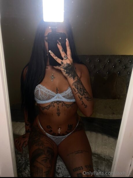 Axh X