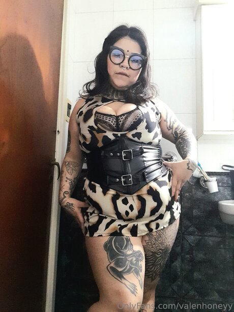 Valenhoneyy