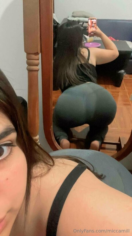 Naken lekkede OnlyFans-bilde av Miccamill