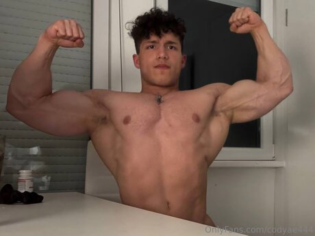 Nahá fotka uniklých OnlyFans od Codyae444
