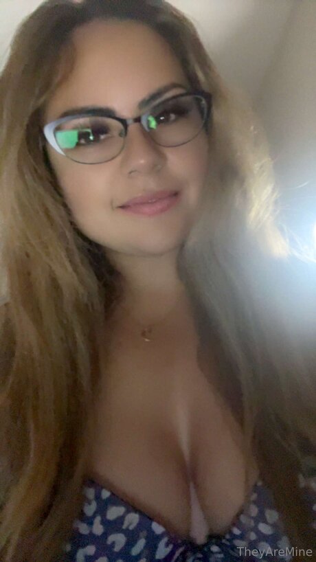 Naken läckt OnlyFans-bild av U217598164