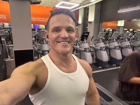 Nagie wyciekłe zdjęcie OnlyFans od Gayvittlesfree