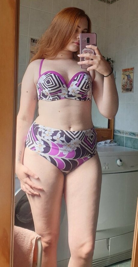 Nahá fotka uniklých OnlyFans od Lisonfr
