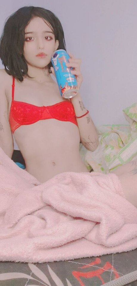 Nahá fotka uniklých OnlyFans od Loolizinhareal