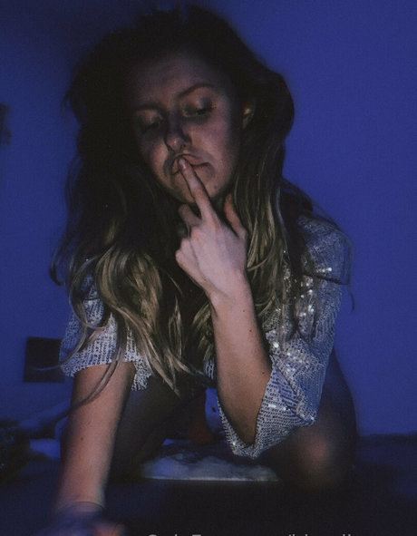 Nahá fotka uniklých OnlyFans od Blondieasmr