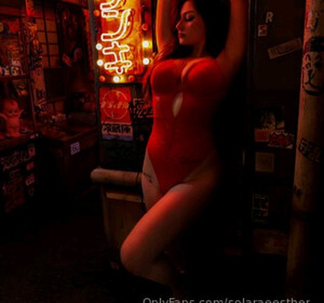 Nahá fotka uniklých OnlyFans od Solaraeesther