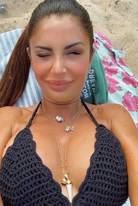 Nahá fotka uniklých OnlyFans od Ginia 900