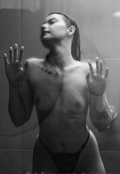 Nahá fotka uniklých OnlyFans od Aelmiramirae