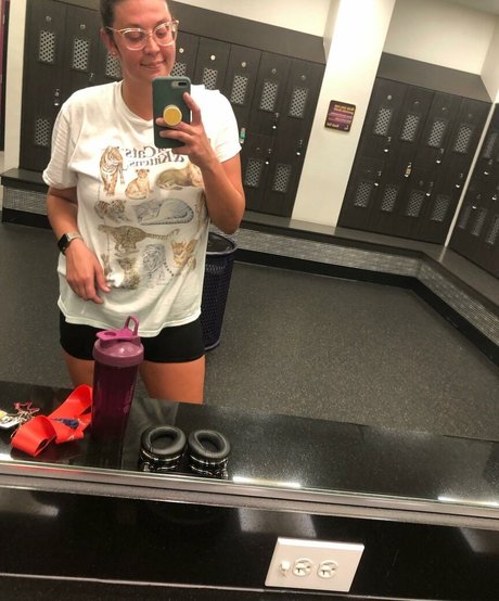 Tallnerdywoman