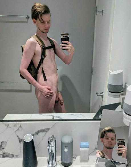 Naken lekkede OnlyFans-bilde av Coltr92
