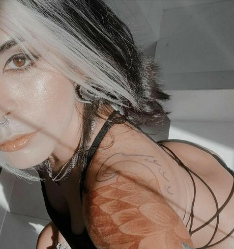 Nahá fotka uniklých OnlyFans od Dark Rogue