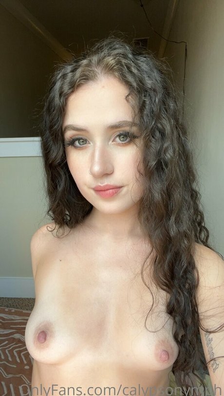 Nahá fotka uniklých OnlyFans od Slxttycalypso