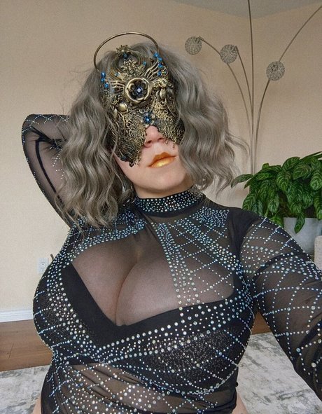Naomioop