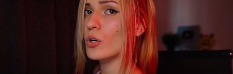 Naken lekkede OnlyFans-bilde av Sirius Eyes Asmr