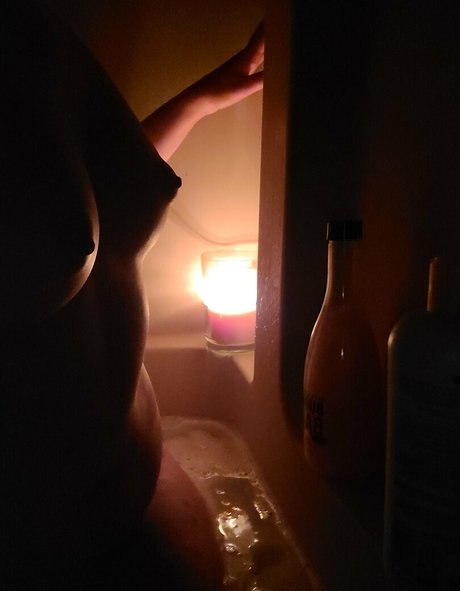 Naken lekkede OnlyFans-bilde av Yummarie